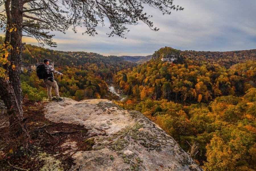 Hidden Kentucky: A Guide to Unexplored Treasures of the Bluegrass State